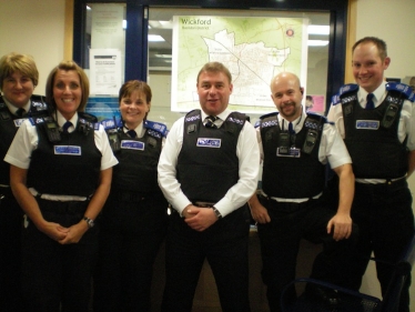 Mark Francois MP with PC Julie Dawes, PCSO Ian Grant, and other members of the Neighbourhood Policing Team